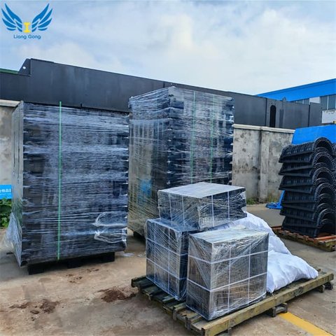 Sistem Formwork Plastik Tersuai Untuk Pembinaan Dinding